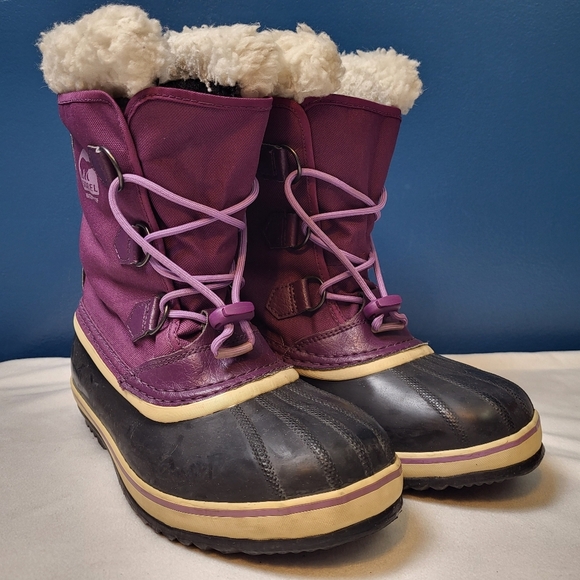 Sorel Waterproof Women's Snow Boots Size 7 Purple Sherpa Trim - Picture 1 of 10